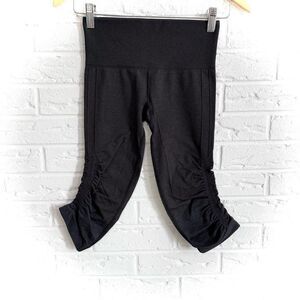 Lululemon In The Flow Crop II Heathered Deep Coal Size 2